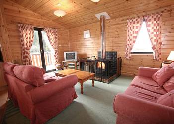 Larch Cottage is located in Glenisla