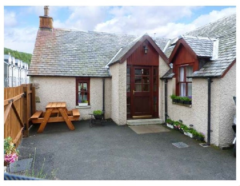 Click here for more about Castleton Cottage