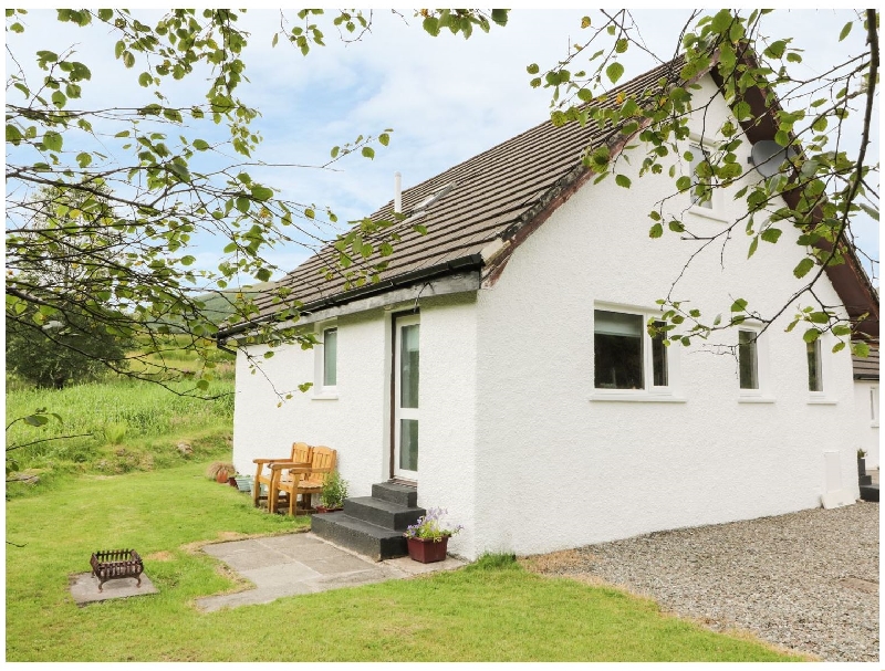 Click here for more about The Auld Tyndrum Cottage