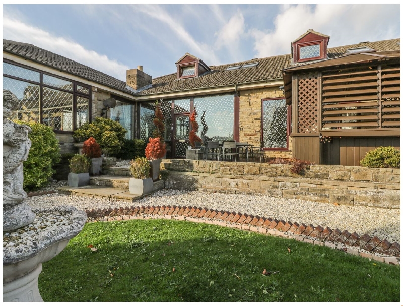 Click here for more about Seacrest Lodge