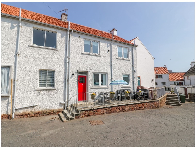 Click here for more about 5 Harbour Court